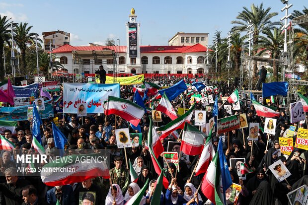 راهپیمایی یوم الله ۱۳ آبان در رشت