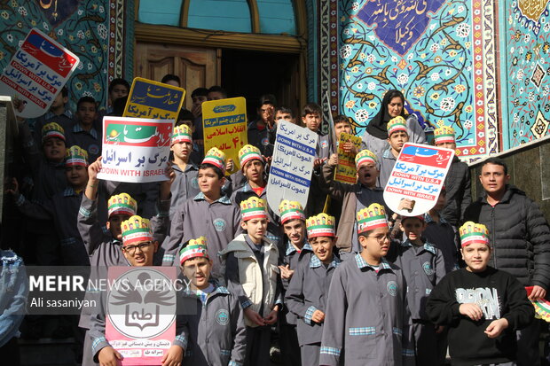 راهپیمایی یم الله ۱۳ ابان در استارا