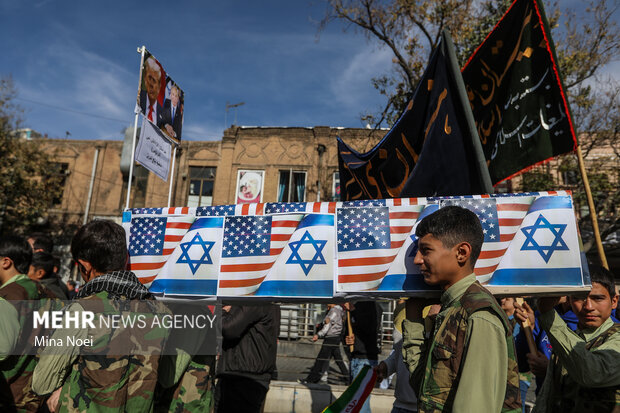 راهپیمایی ۱۳ آبان در تبریز