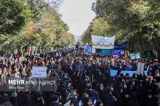 راهپیمایی ۱۳ آبان در تبریز