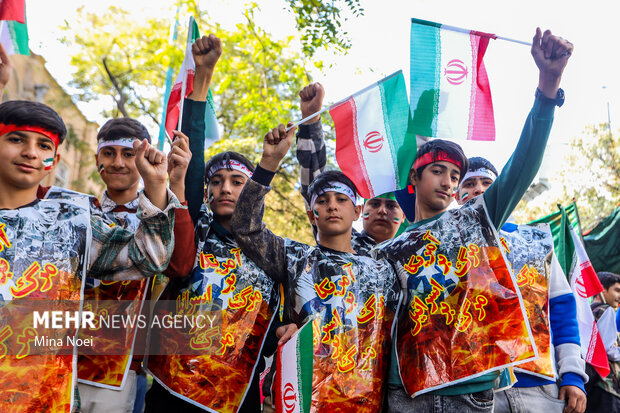 راهپیمایی ۱۳ آبان در تبریز