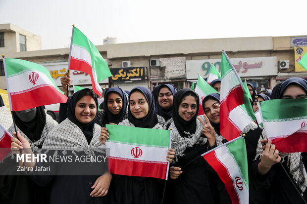 راهپیمایی ۱۳ آبان در بندرعباس