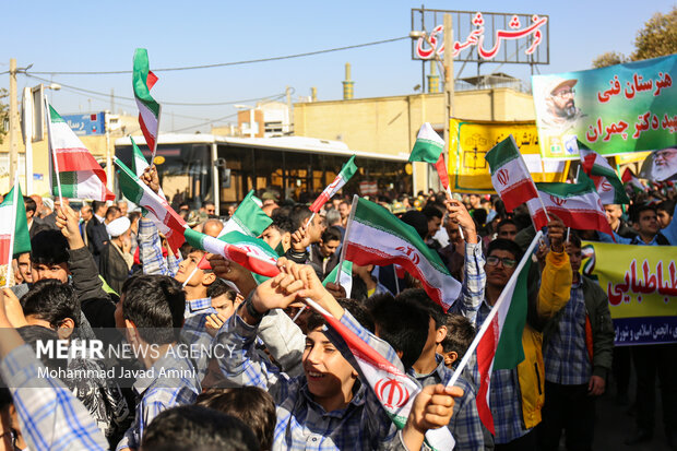 راهپیمایی ۱۳آبان در قزوین