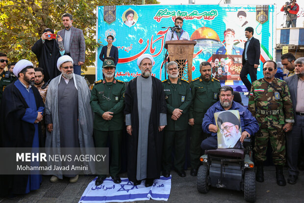 راهپیمایی ۱۳آبان در قزوین