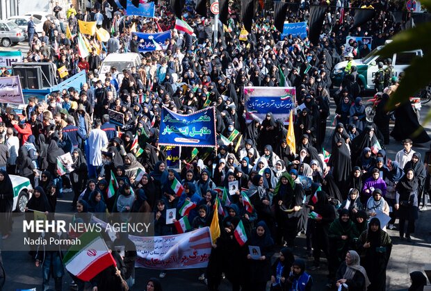 راهپیمایی ۱۳ آبان - کرج