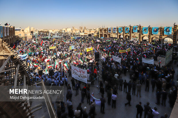 راهپیمایی یوم الله ۱۳ آبان در یزد