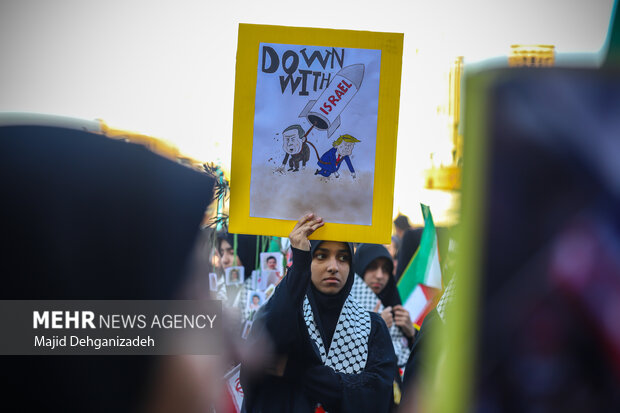 راهپیمایی یوم الله ۱۳ آبان در یزد