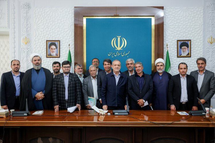 كشور،مشكلات،رفع،پزشكيان،جمهور،رئيس،عنوان،نوين،تورم،ساختار،دن ...