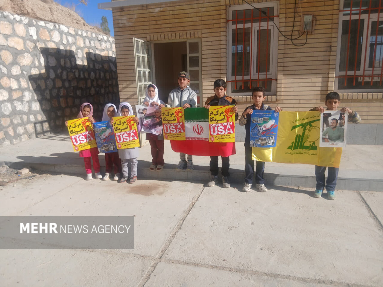 استکبارستیزی در دل کوهستان؛ ۱۳ آبان در مدرسه «شجاعت»!