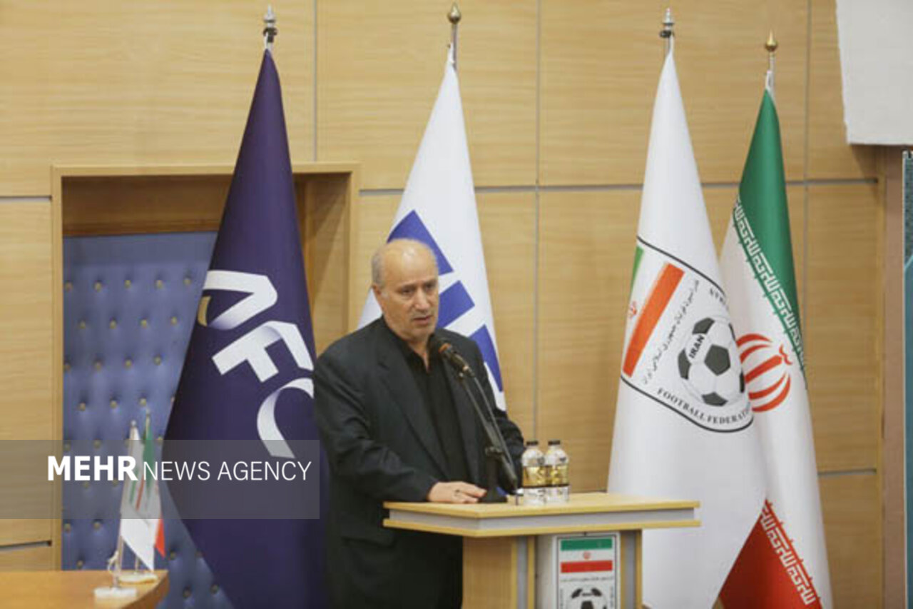 فوتبال،پزشكي،فدراسيون،شغل،پزشك،شرح،مديرعامل،قانون،رئيس،تيم،ك ...