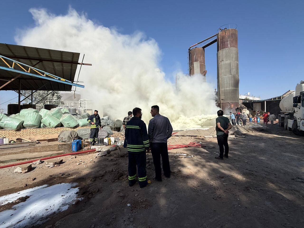 احمر،هلال،آتش،حادثه،امدادي،عمليات