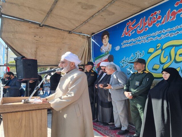 ماموستا رستمی: وحدت، رمز اقتدار ملت ایران در برابر دشمنان است