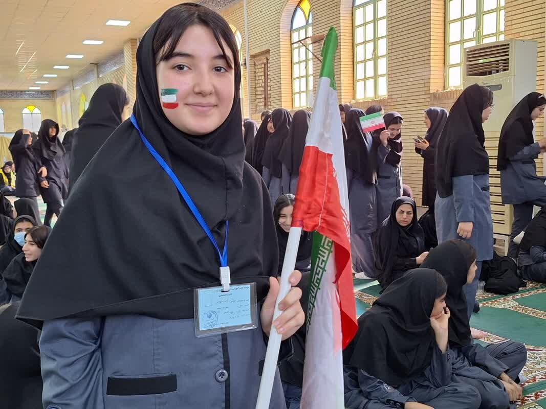 راهپیمایی دریادلان گناوهای در روز استکبار ستیزی برگزار شد