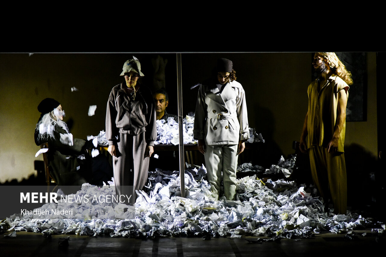 مادر مخوف از نگاه منتقدان؛ وقتی معنا در سکوت و اختلال بدن زاده میشود