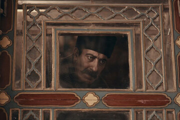 پرتره‌ای از یک فیلسوف، طبیب، شاعر و مخترع/ در راه عدالت باید بها داد