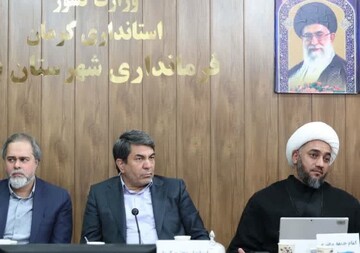 امام جمعه بم:سرمایه گذاران حوزه فرهنگ و سینما در شهرستان بم حمایت شوند