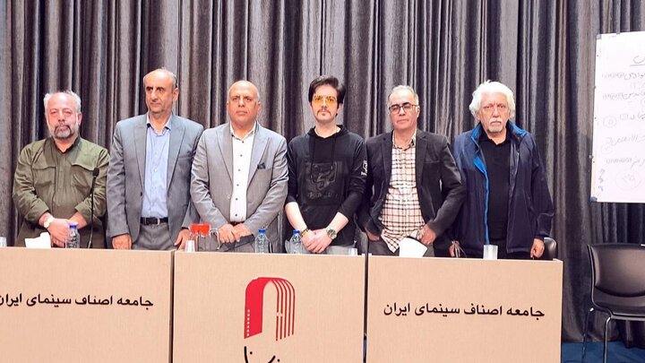 معرفی اعضای جدید هیئت مدیره انجمن منتقدان و نویسندگان سینمایی ایران معرفی اعضای جدید هیئت مدیره انجمن منتقدان و نویسندگان سینمایی ایران