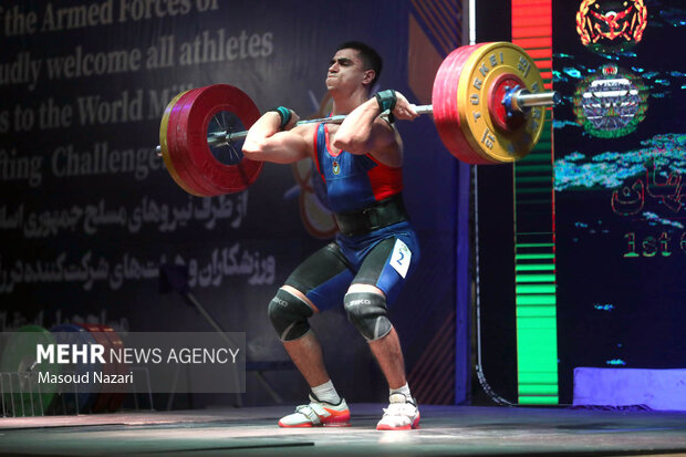 روز دوم مسابقات وزنه برداری سیزم