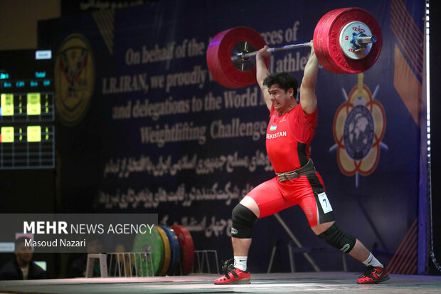 روز دوم مسابقات وزنه برداری سیزم