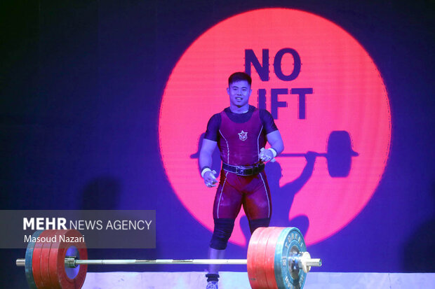 روز دوم مسابقات وزنه برداری سیزم