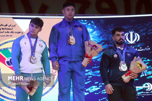 روز دوم مسابقات وزنه برداری سیزم