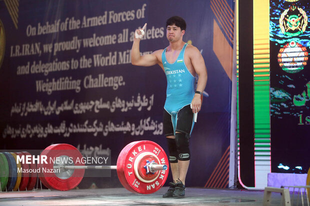 روز دوم مسابقات وزنه برداری سیزم
