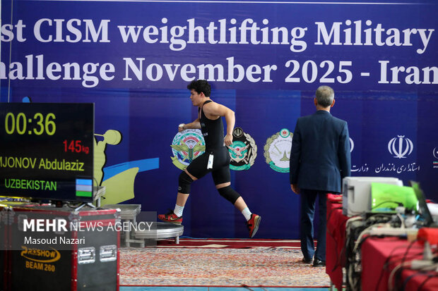 روز دوم مسابقات وزنه برداری سیزم