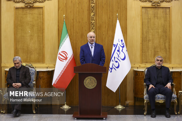 بدرقه رسمی رئیس مجلس به پاکستان