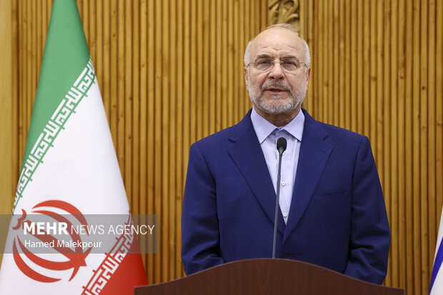 بدرقه رسمی رئیس مجلس به پاکستان