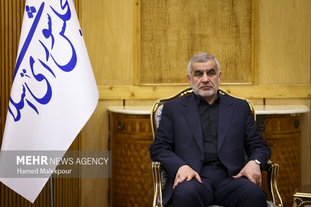 بدرقه رسمی رئیس مجلس به پاکستان