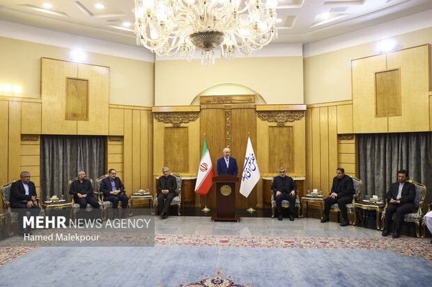 بدرقه رسمی رئیس مجلس به پاکستان