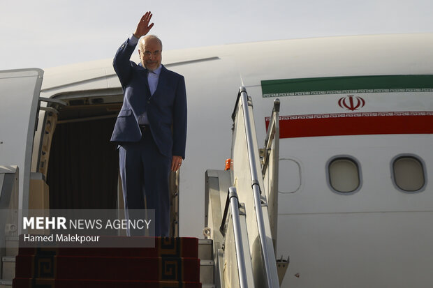 بدرقه رسمی رئیس مجلس به پاکستان