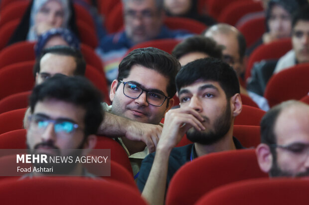 آئین تجلیل از برگزیدگان المپیاد علمی دانشجویی کشور