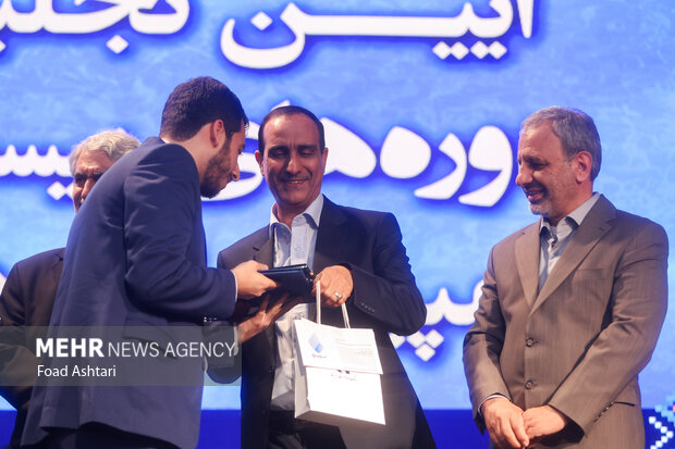 آئین تجلیل از برگزیدگان المپیاد علمی دانشجویی کشور