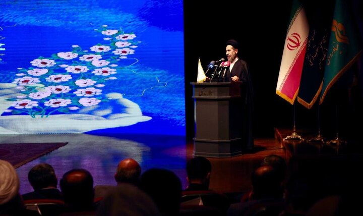 وزیر فرهنگ: ایران «اهل بیتی» است؛ از خادمان فرهنگ عمومی کشور تجلیل شد