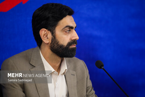 همایش «ما و غرب» در اندیشه مقام معظم رهبری