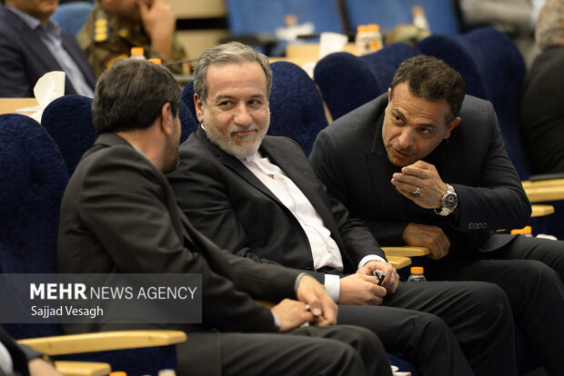 روز اول سفر وزیر خارجه به همدان 8