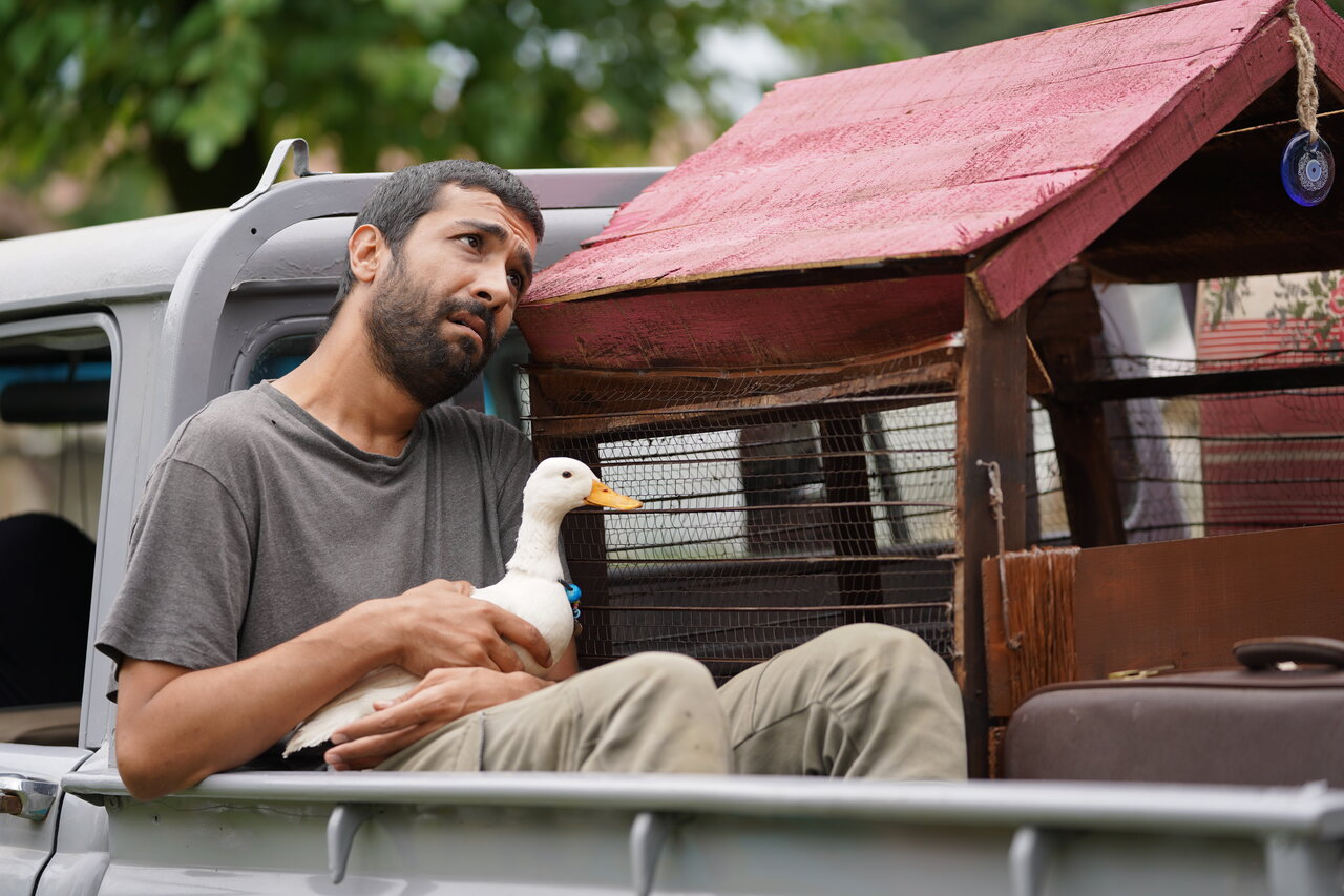 عشقی دور از انتظار در روستا؛ حسین مهری مشتاق یک نقش متفاوت بود
