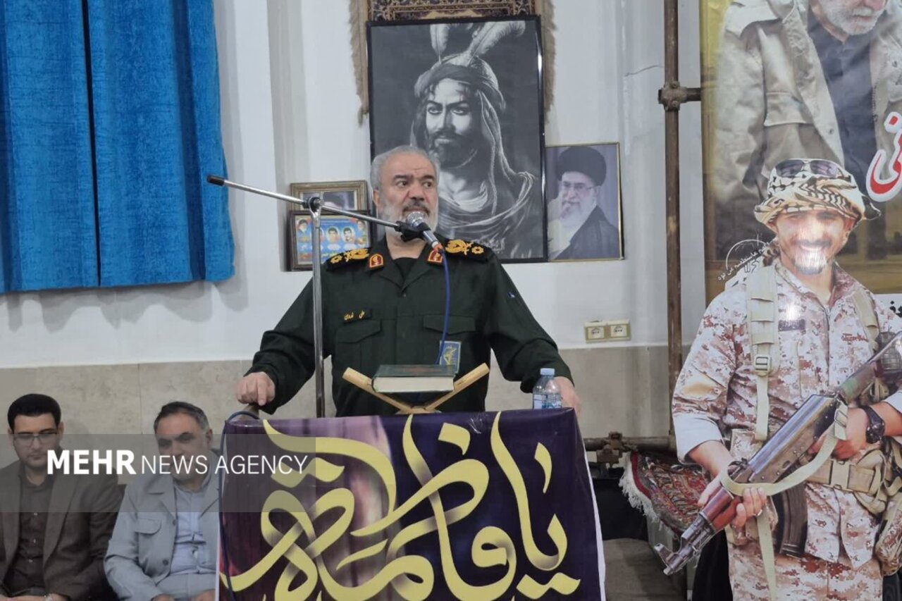 سردار فدوی: انقلاب اسلامی محدود به جغرافیای ایران نیست سردار فدوی: انقلاب اسلامی محدود به جغرافیای ایران نیست