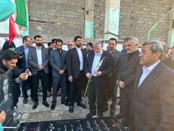 استاندار تهران به مقام شامخ شهدای بهارستان ادای احترام کرد