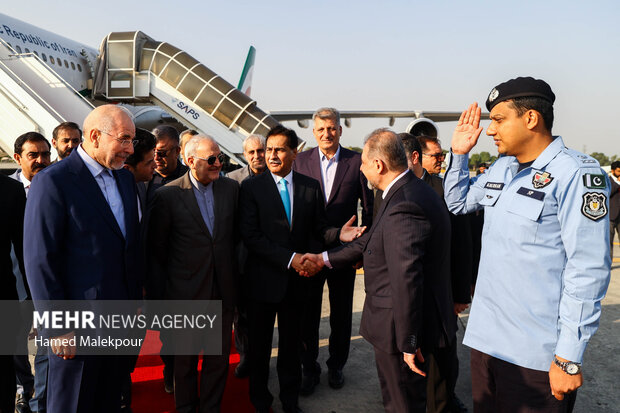 اولین روز سفر رئیس مجلس به کشور پاکستان