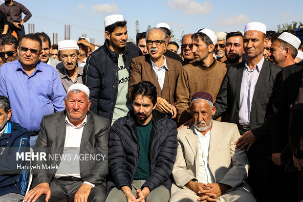 تشییع پیکر «صابر کاظمی» در آق قلا 15