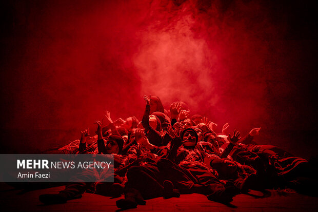 تئاتر «شیطان پلک نمی‌زند» در شیراز