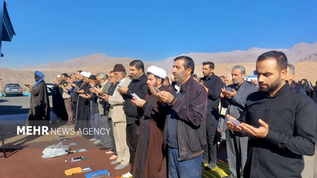 نماز باران در طالقان؛ اجتماع مؤمنانه مردم زیر آسمان رحمت