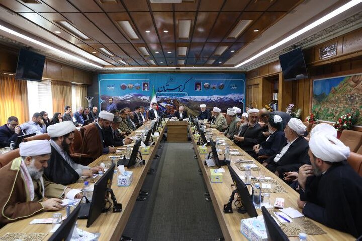 دیدار رئیس‌جمهور پزشکیان با جمعی از علما و روحانیون استان کردستان 2