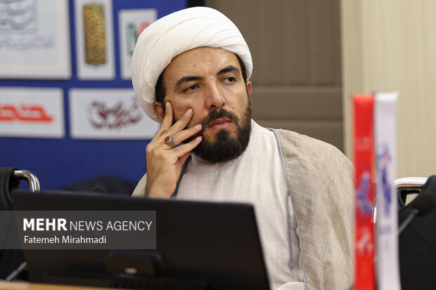 نشست‌های تخصصی همایش «ما و غرب» در اندیشه مقام معظم رهبری 10