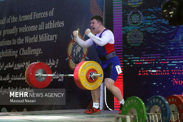 روزسوم مسابقات وزنه برداری سیزم 8