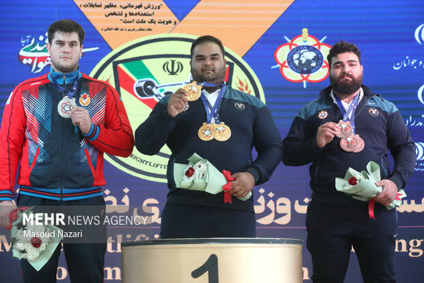 روزسوم مسابقات وزنه برداری سیزم 30