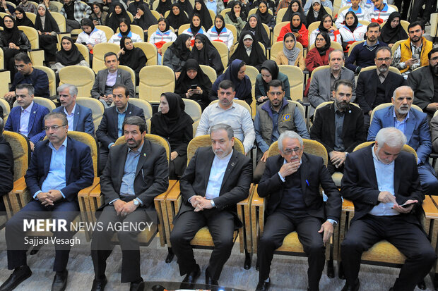 حضور وزیر امور خارجه در دانشگاه بوعلی