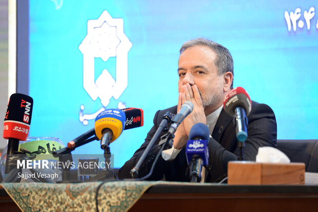 حضور وزیر امور خارجه در دانشگاه بوعلی